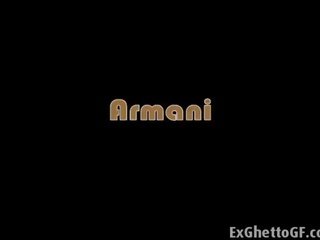 Любитель armani є отримувати трахкав в її дупа