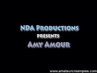 एमी amour आमेचर क्रीमपाइ पुसी भर ग्या