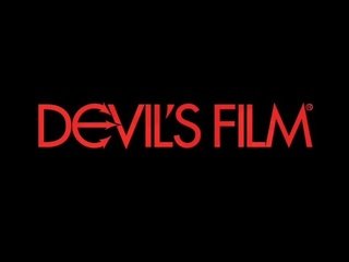 Devilsfilm orang hitam pengasuh bayi boffed oleh putih daging