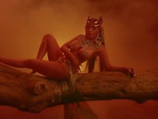 Nicki minaj danze in suo cinturini e bikini così voi lattina masturbazione a suo corpo